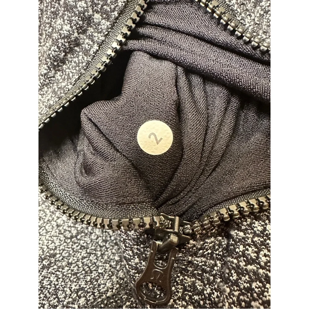 Lululemon Forme Jacket - Picture 4 of 9